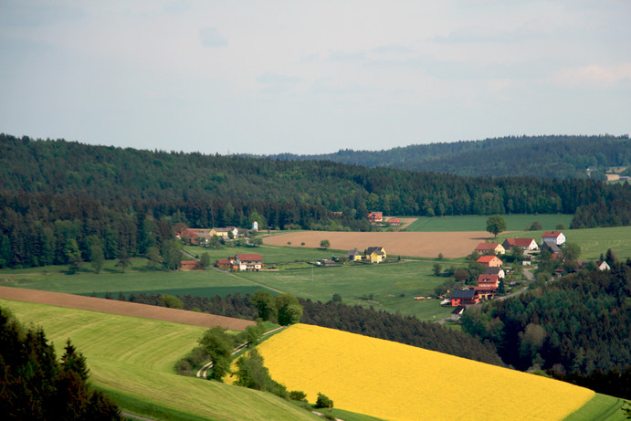 Ansicht auf Bierlhof und Oberpierlhof