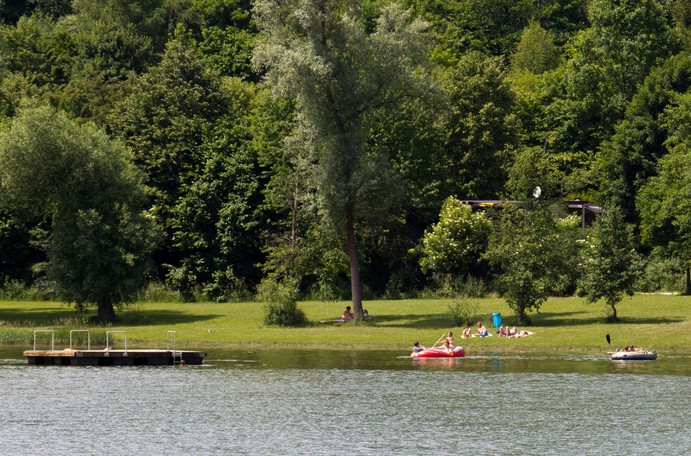 Badeplatz am Stausee