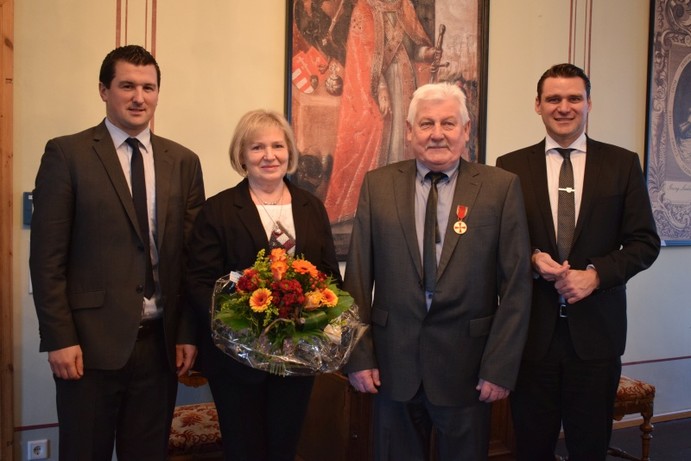 Josef Mutzbauer mit Ehefrau, Bürgermeister Schwandner und Landrat Ebeling